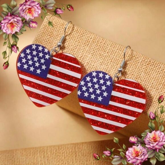 Heart shaped American flag 4th of July earrings - Picture 1 of 8